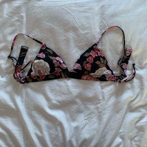 Roxy Bikini Top - size medium
